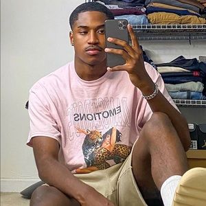 DANGEROUS EMOTION SHORT SLEEVE